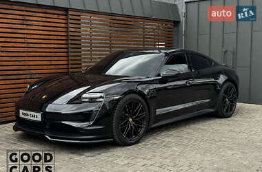 Седан Porsche Taycan 2022 в 