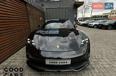 Седан Porsche Taycan 2022 в 