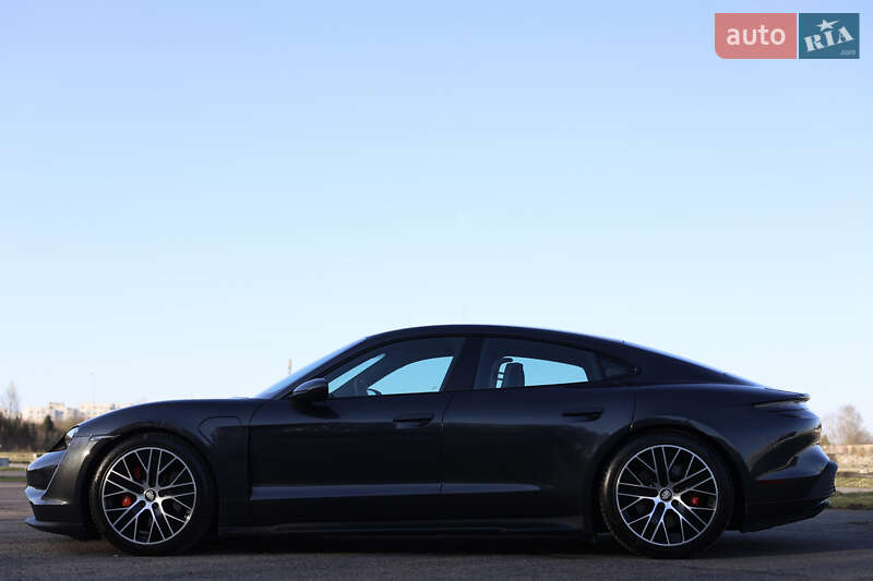 Седан Porsche Taycan 2020 в Львові