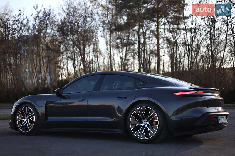 Седан Porsche Taycan 2020 в Львові