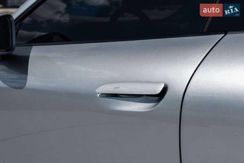 Седан Porsche Taycan 2023 в Киеве фото 11 Седан Porsche Taycan 2023 в Киеве