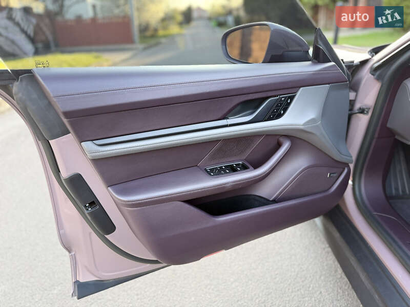 Седан Porsche Taycan 2022 в Ровно фото 28 Седан Porsche Taycan 2022 в Ровно