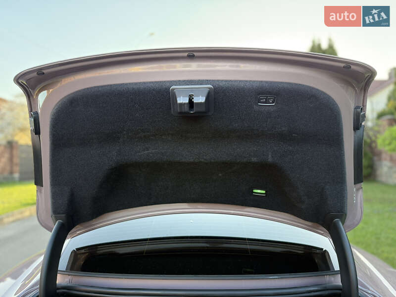 Седан Porsche Taycan 2022 в Ровно фото 34 Седан Porsche Taycan 2022 в Ровно