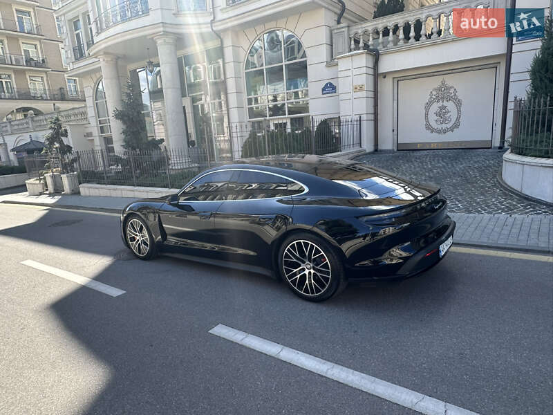 Седан Porsche Taycan 2022 в Киеве фото 17 Седан Porsche Taycan 2022 в Киеве