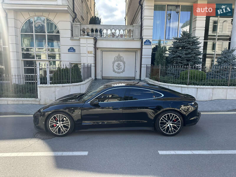 Седан Porsche Taycan 2022 в Киеве фото 20 Седан Porsche Taycan 2022 в Киеве