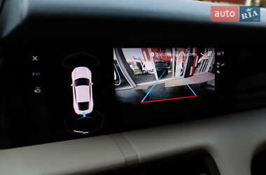 Седан Porsche Taycan 2021 в 