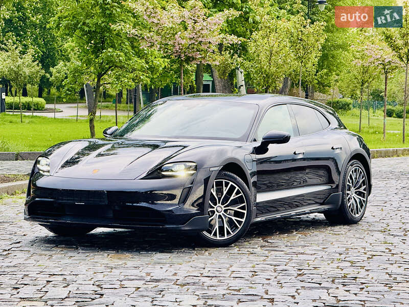 Седан Porsche Taycan 2022 в Киеве