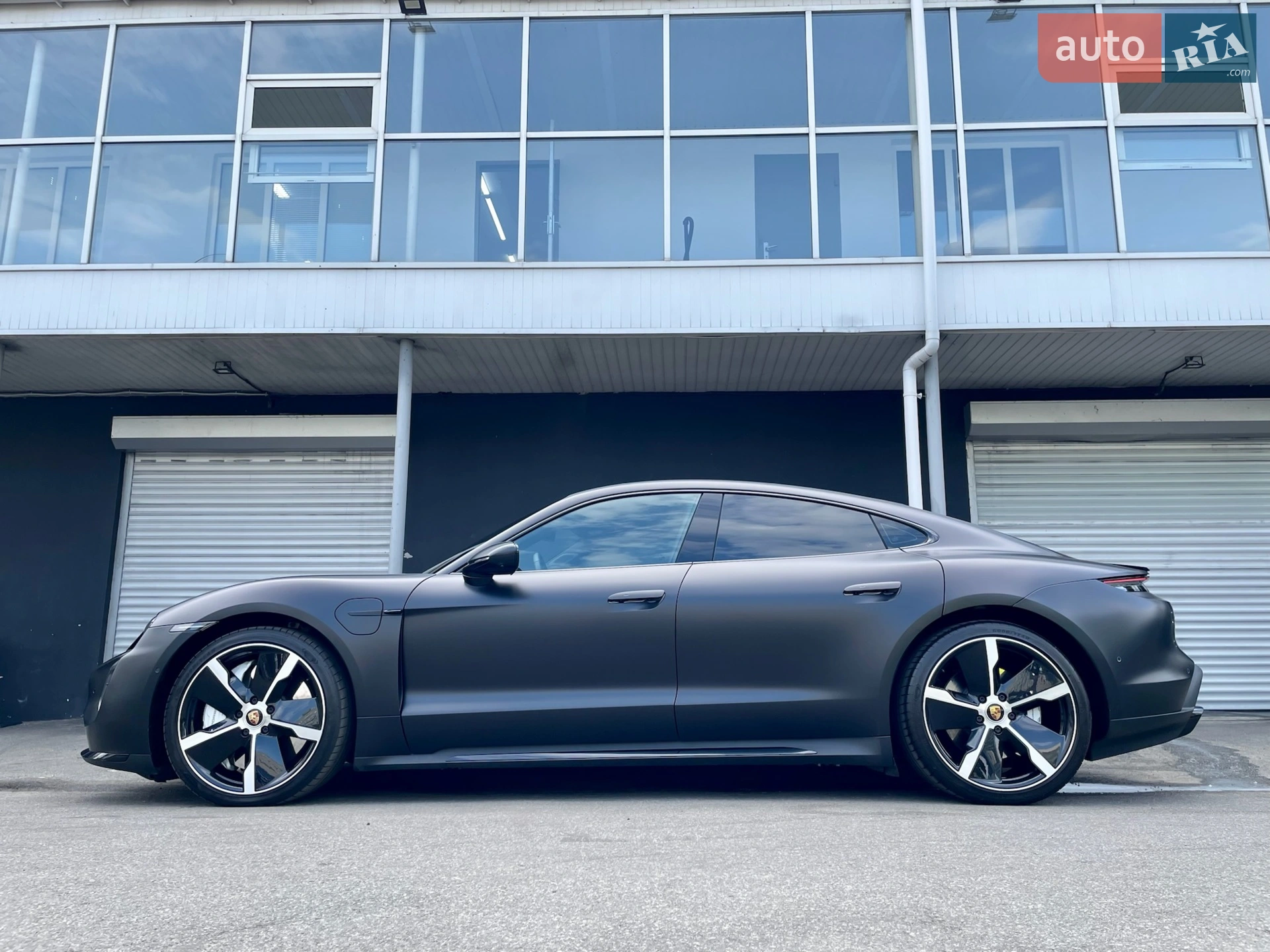 2020 Porsche Taycan - мініатюра 27
