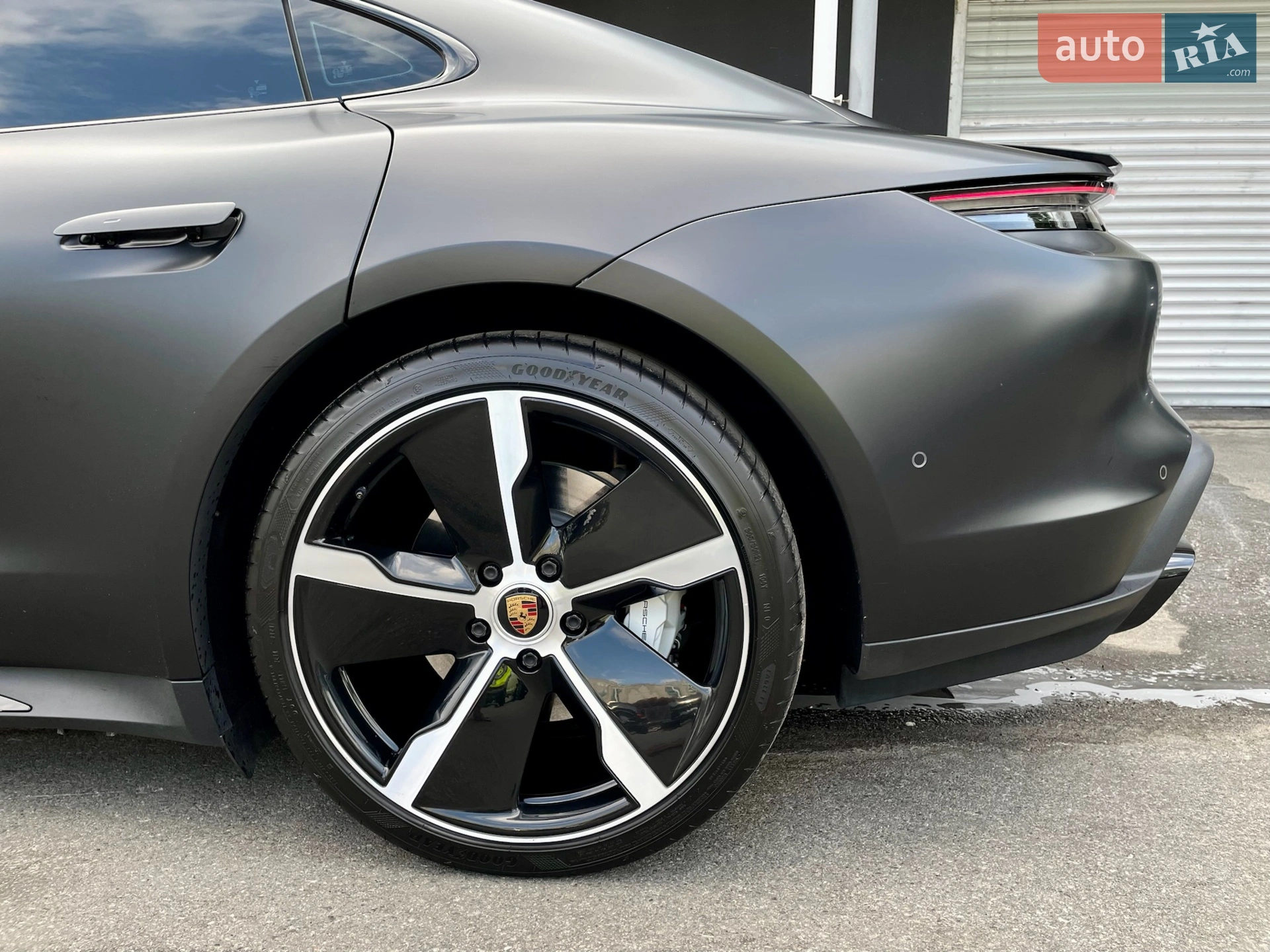2020 Porsche Taycan - мініатюра 29