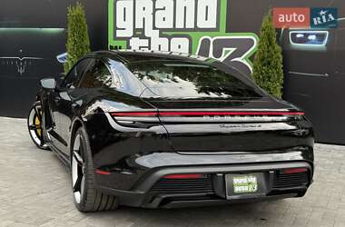Седан Porsche Taycan 2019 в 