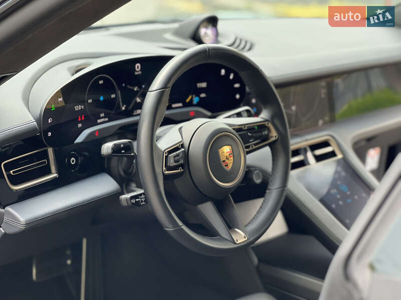 Седан Porsche Taycan 2020 в Днепре