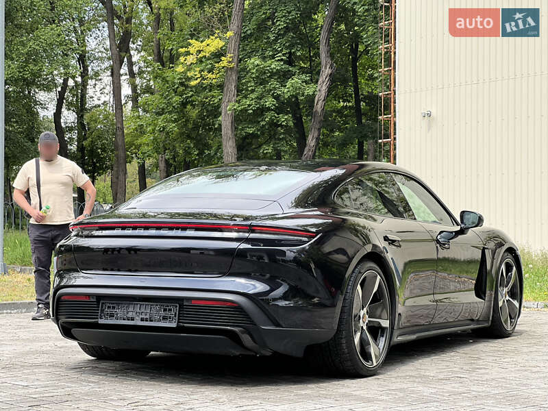 Седан Porsche Taycan 2020 в Днепре