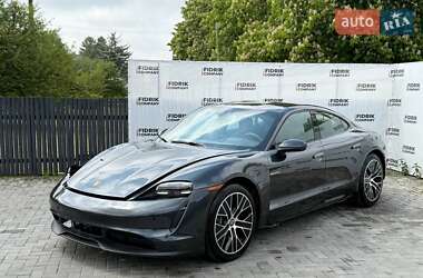Седан Porsche Taycan 2022 в 