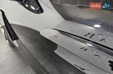 Седан Porsche Taycan 2021 в 