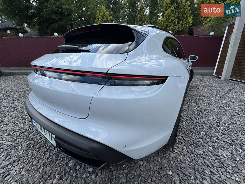Седан Porsche Taycan 2021 в Трускавце