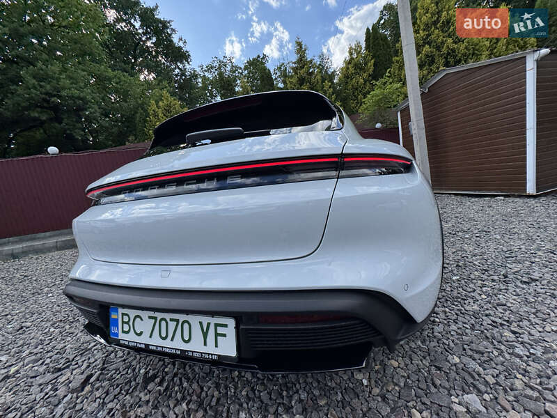 Седан Porsche Taycan 2021 в Трускавце