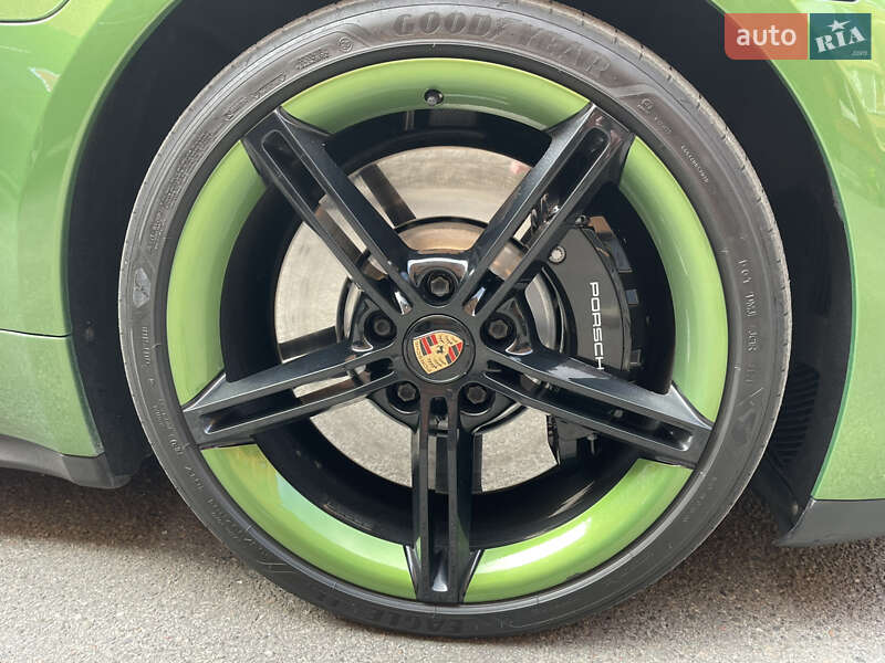 Седан Porsche Taycan 2020 в Киеве фото 9 Седан Porsche Taycan 2020 в Киеве