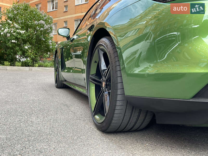Седан Porsche Taycan 2020 в Киеве фото 21 Седан Porsche Taycan 2020 в Киеве