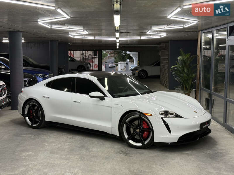 Porsche Taycan 2020