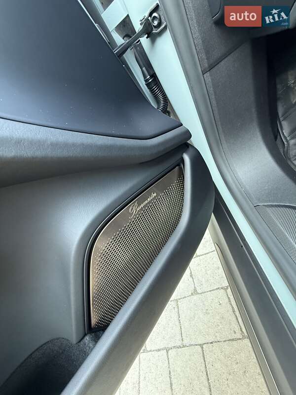 Седан Porsche Taycan 2024 в Днепре фото 13 Седан Porsche Taycan 2024 в Днепре