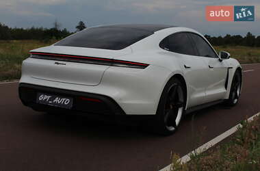 Седан Porsche Taycan 2025 в 