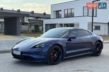 Седан Porsche Taycan 2020 в 