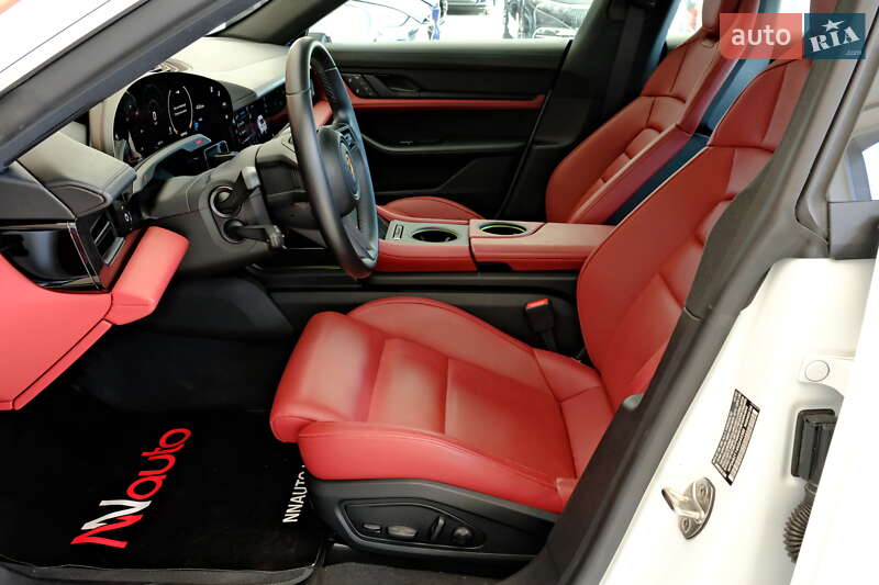 Седан Porsche Taycan 2022 в Одессе