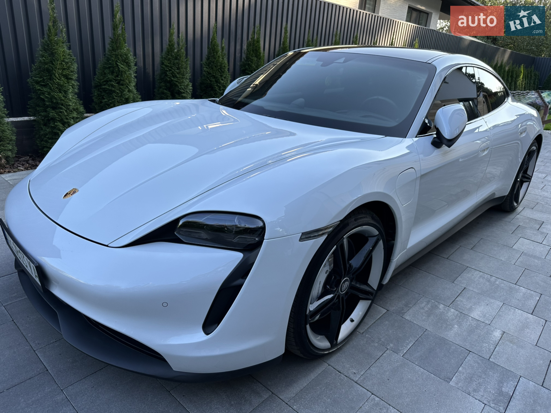 2020 Porsche Taycan - мініатюра 3