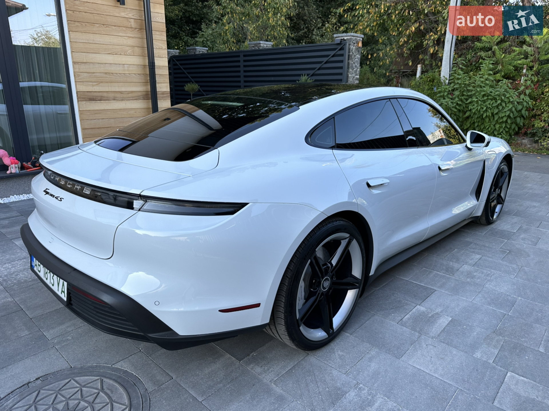 2020 Porsche Taycan - мініатюра 4