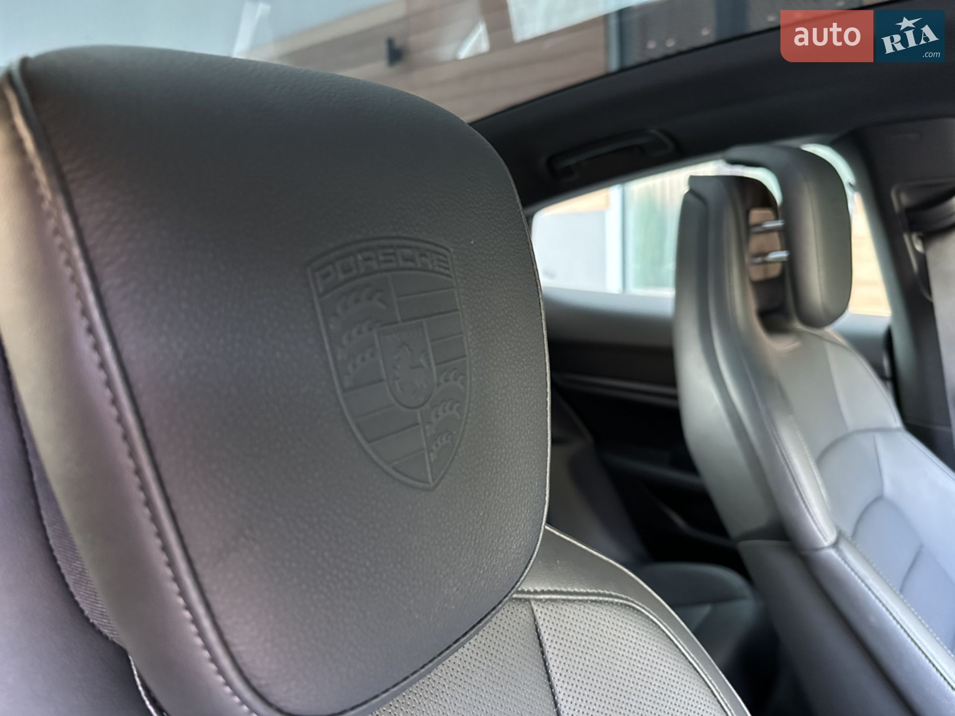 2020 Porsche Taycan - мініатюра 15