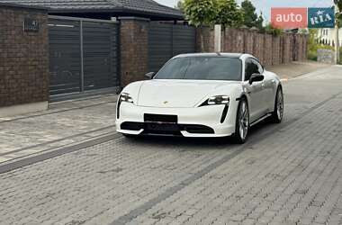 Седан Porsche Taycan 2020 в Луцке
