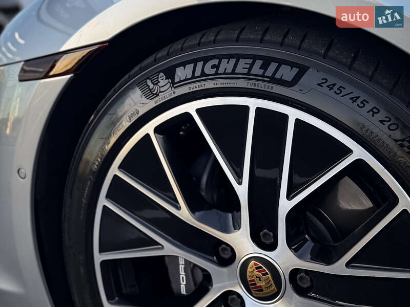 Седан Porsche Taycan 2021 в Киеве фото 8 Седан Porsche Taycan 2021 в Киеве