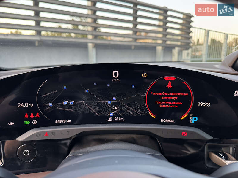 Седан Porsche Taycan 2022 в Киеве