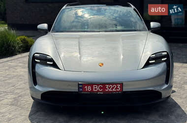 Седан Porsche Taycan 2021 в Луцке