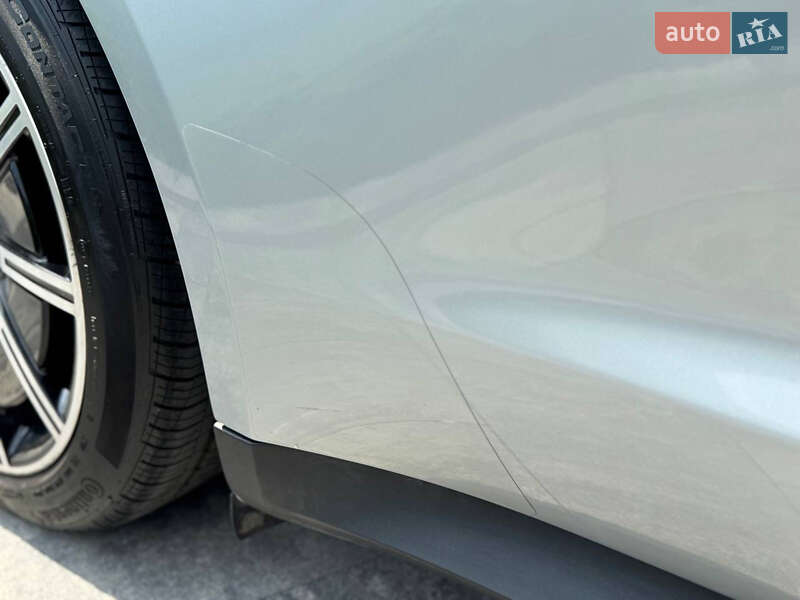 Седан Porsche Taycan 2021 в Луцьку