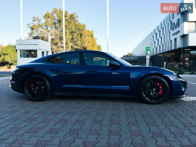 Седан Porsche Taycan 2023 в Одесі