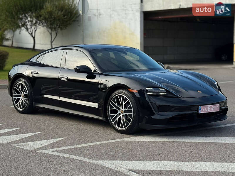 Седан Porsche Taycan 2021 в Киеве