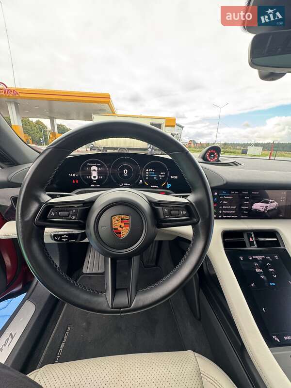 Седан Porsche Taycan 2021 в Луцке