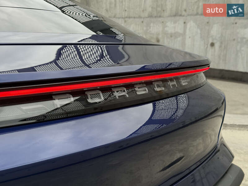 Седан Porsche Taycan 2020 в Киеве фото 7 Седан Porsche Taycan 2020 в Киеве