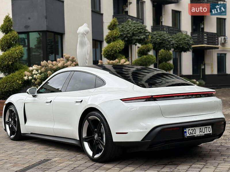 Седан Porsche Taycan 2021 в Киеве фото 15 Седан Porsche Taycan 2021 в Киеве