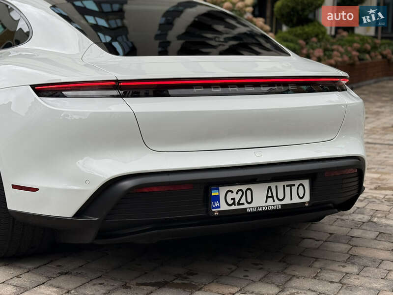 Седан Porsche Taycan 2021 в Киеве фото 19 Седан Porsche Taycan 2021 в Киеве