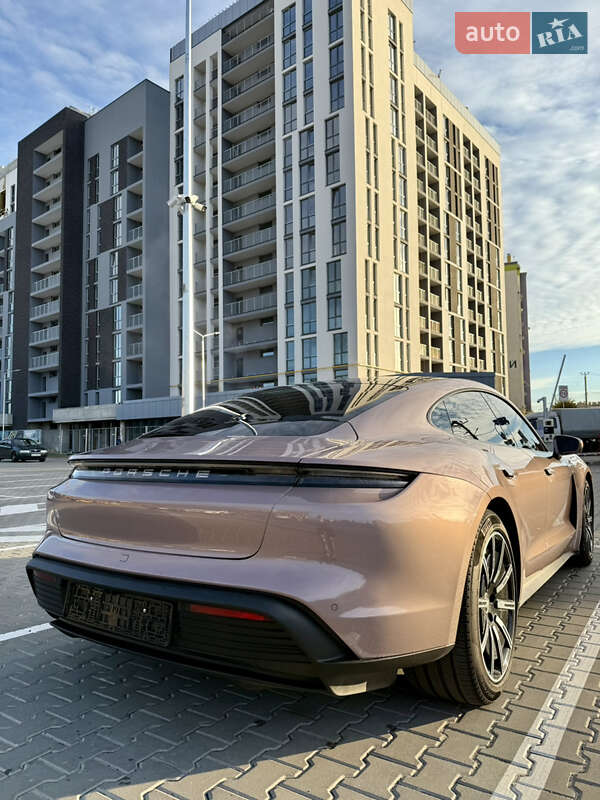Седан Porsche Taycan 2021 в Києві фото 5 Седан Porsche Taycan 2021 в Києві