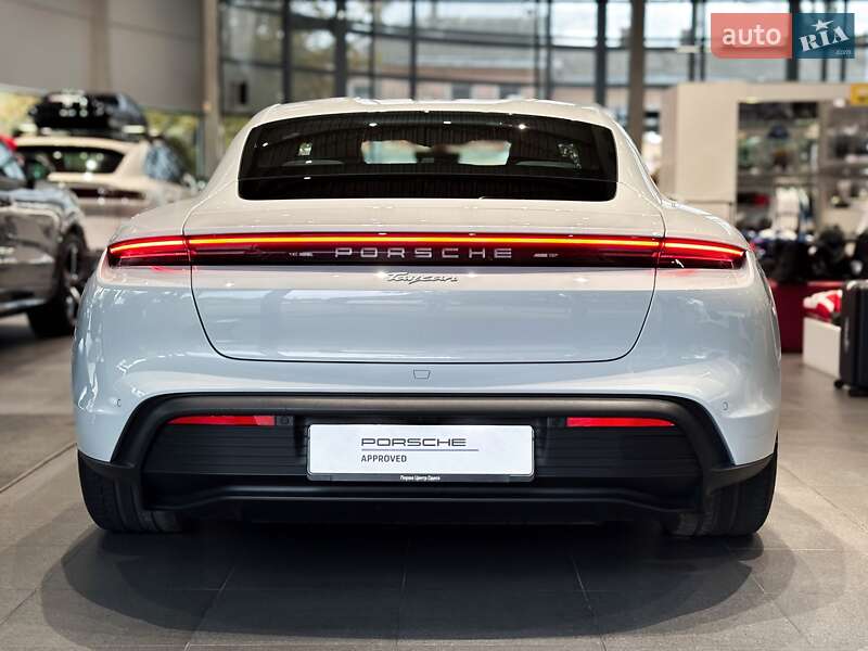 Седан Porsche Taycan 2024 в Одессе