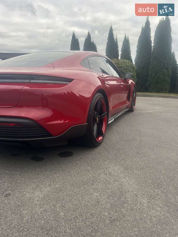 Седан Porsche Taycan 2023 в Києві