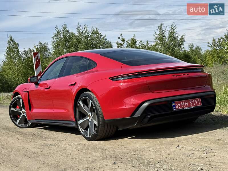 Седан Porsche Taycan 2022 в Києві