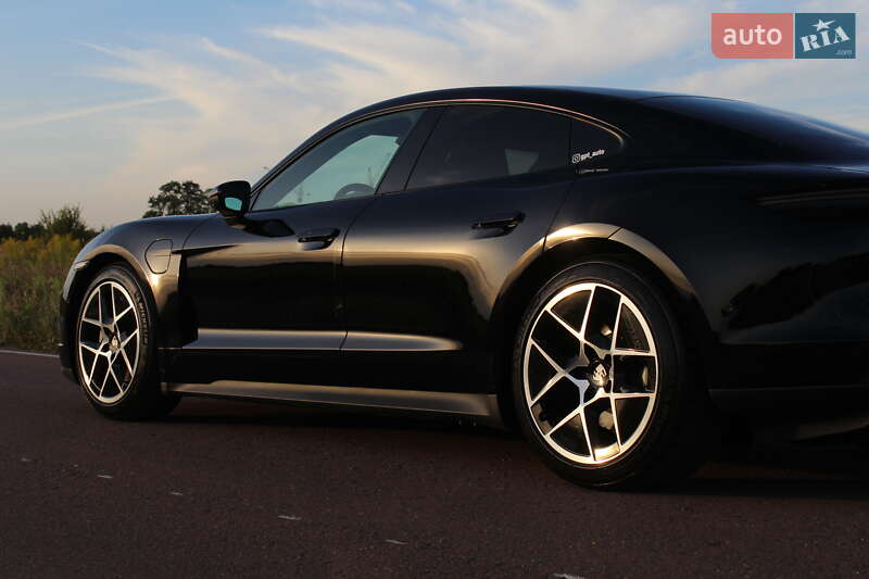 Седан Porsche Taycan 2024 в Києві фото 3 Седан Porsche Taycan 2024 в Києві