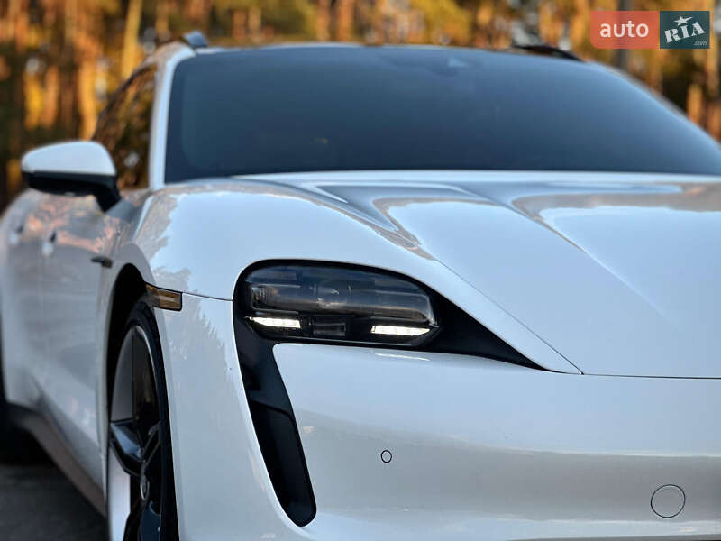 Седан Porsche Taycan 2023 в Киеве фото 6 Седан Porsche Taycan 2023 в Киеве