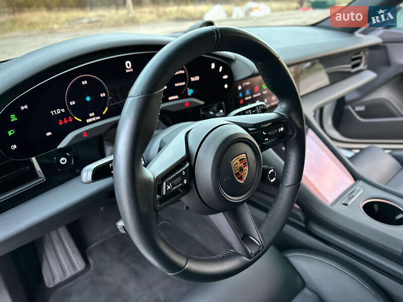 Седан Porsche Taycan 2023 в Киеве фото 55 Седан Porsche Taycan 2023 в Киеве