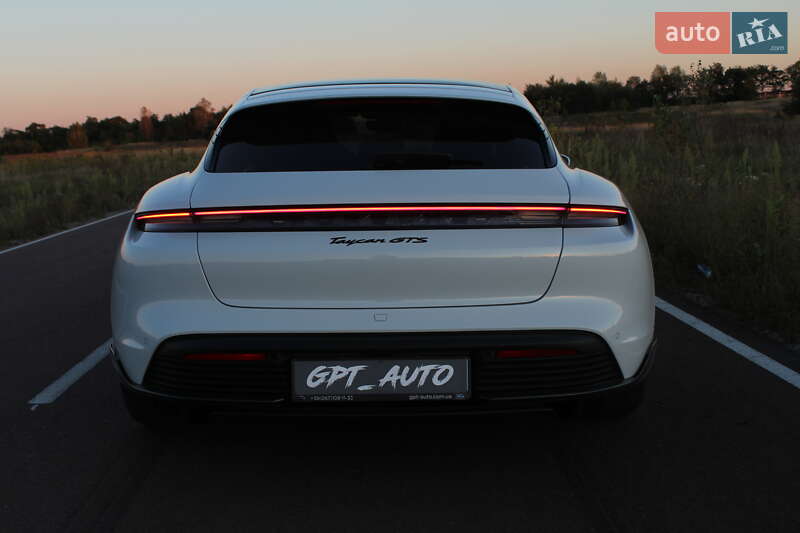 Седан Porsche Taycan 2022 в Києві фото 25 Седан Porsche Taycan 2022 в Києві