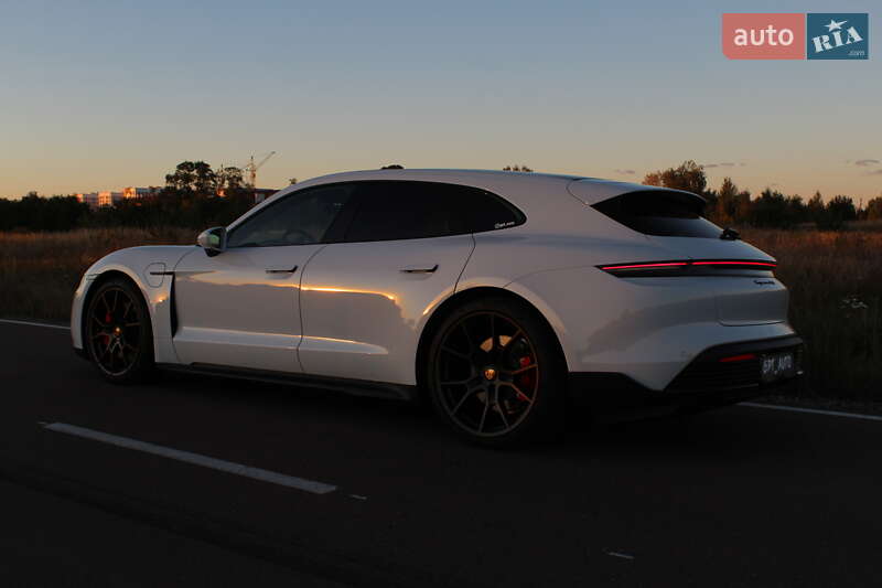 Седан Porsche Taycan 2022 в Києві фото 13 Седан Porsche Taycan 2022 в Києві